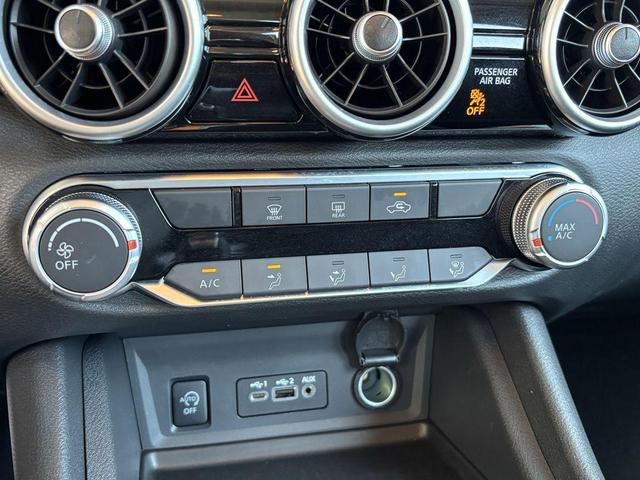Photo of 2025 Super Black Nissan Sentra