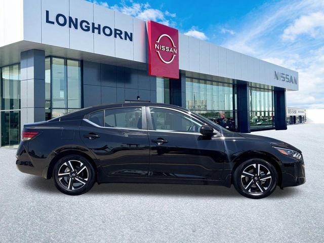 Photo of 2025 Super Black Nissan Sentra
