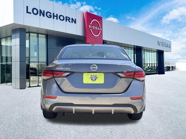 Photo of 2025 Gun Metallic Nissan Sentra