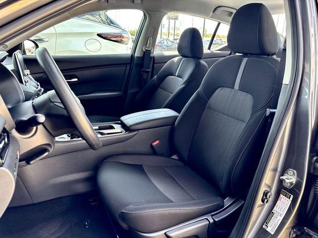 Photo of 2025 Gun Metallic Nissan Sentra