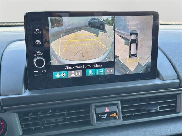 Photo of 2025 Alabaster Silver Metallic Honda Pilot