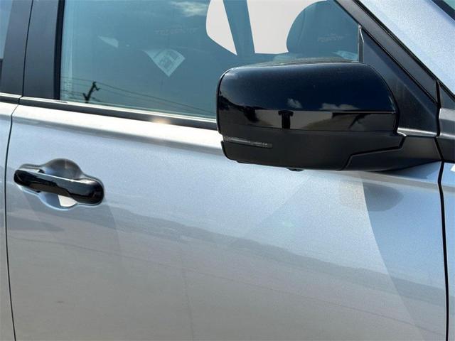 Photo of 2025 Alabaster Silver Metallic Honda Pilot