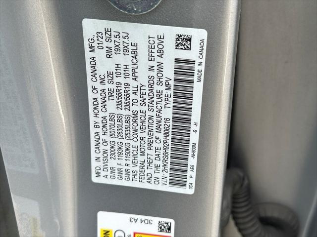 Photo of 2023 Lunar Silver Metallic Honda CR-V Hybrid