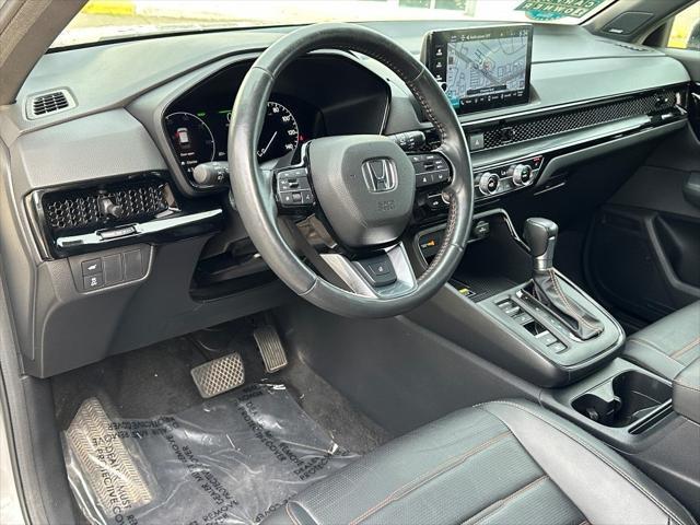 Photo of 2023 Lunar Silver Metallic Honda CR-V Hybrid
