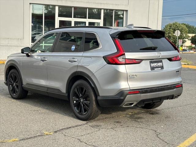 Photo of 2023 Lunar Silver Metallic Honda CR-V Hybrid