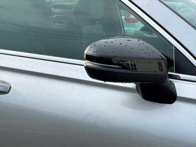 Photo of 2023 Lunar Silver Metallic Honda CR-V Hybrid