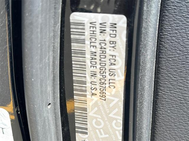 Photo of 2023 DB Black Crystal Clearcoat Dodge Durango