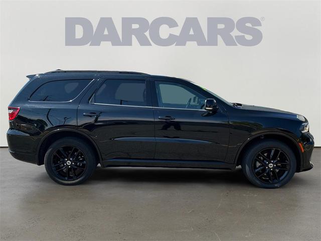 Photo of 2023 DB Black Crystal Clearcoat Dodge Durango