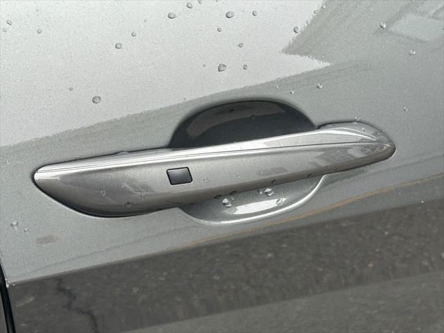 Photo of 2024 Amazon Gray Hyundai ELANTRA