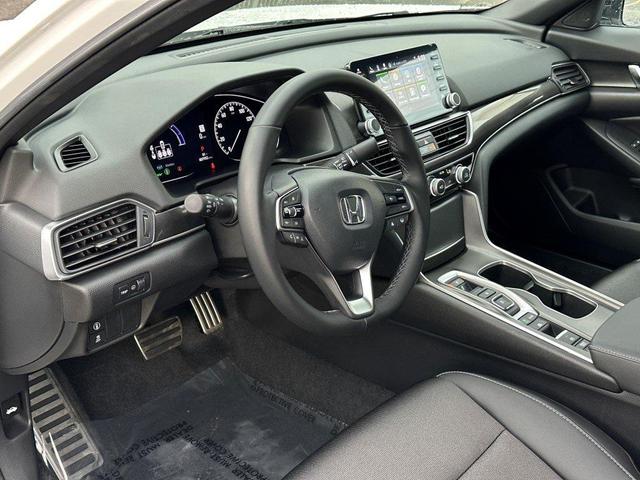 Photo of 2022 Platinum White Pearl Honda Accord Hybrid