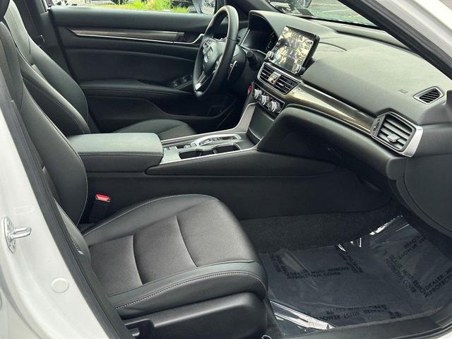 Photo of 2022 Platinum White Pearl Honda Accord Hybrid