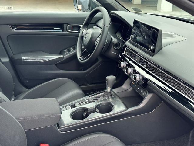 Photo of 2026 Solar Silver Metallic Honda Civic Hybrid