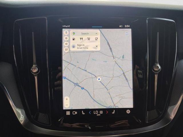 Photo of 2024 Crystal White Metallic Volvo S60