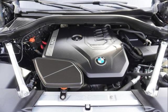 Photo of 2022 Jet Black BMW X3