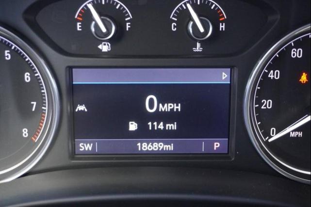 Photo of 2023 White Frost Tricoat Buick Enclave