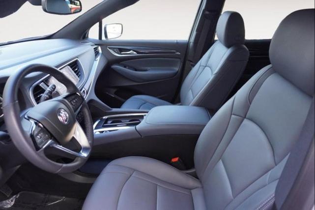 Photo of 2023 White Frost Tricoat Buick Enclave