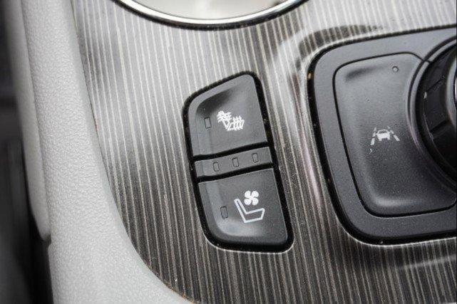 Photo of 2022 Midnight Blue Metallic GMC Acadia