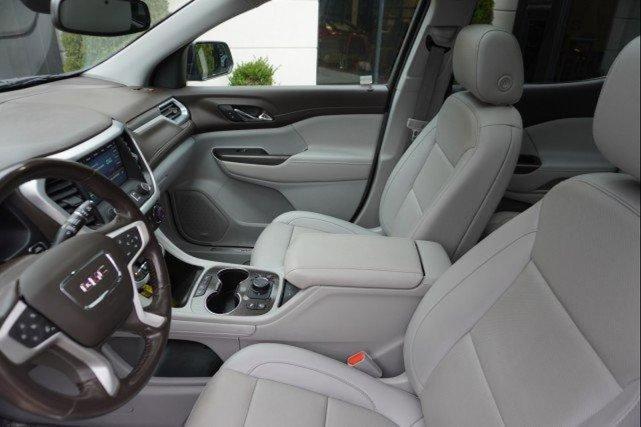 Photo of 2022 Midnight Blue Metallic GMC Acadia