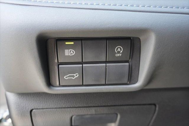 Photo of 2023 Magnetic Gray Metallic Toyota Highlander