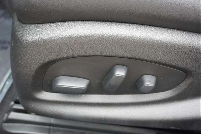 Photo of 2019 Crystal White Tricoat Cadillac CTS