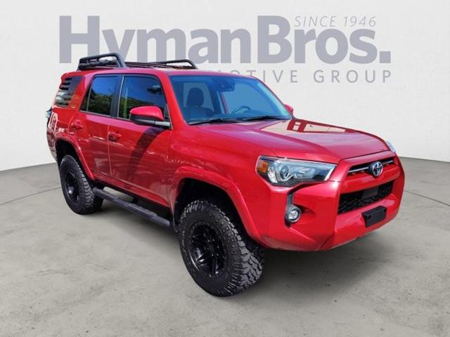 Photo of 2022 Barcelona Red Metallic Toyota 4Runner