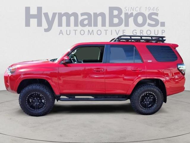 Photo of 2022 Barcelona Red Metallic Toyota 4Runner