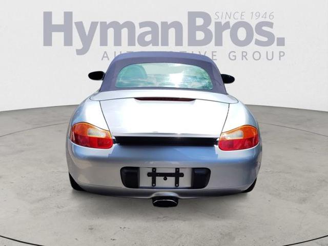 Photo of 1999 Polar Silver Metallic Porsche Boxster