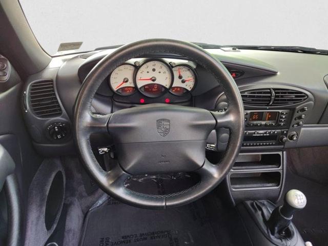 Photo of 1999 Polar Silver Metallic Porsche Boxster