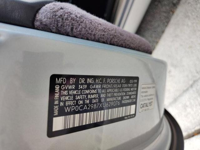 Photo of 1999 Polar Silver Metallic Porsche Boxster