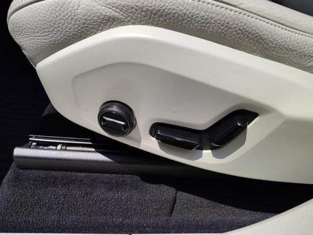 Photo of 2023 Platinum Grey Metallic Volvo XC90