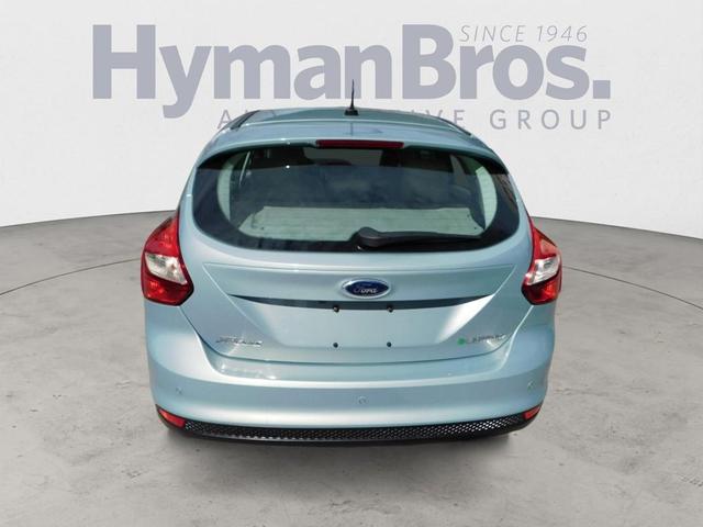 Photo of 2013 Ice Storm Metallic Ford Focus