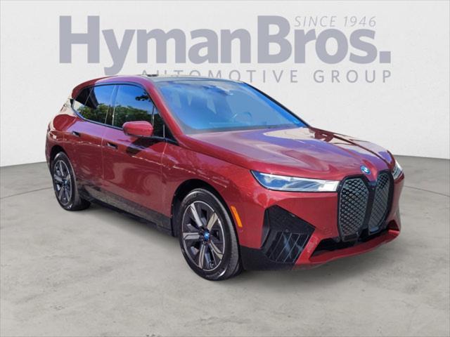 Photo of 2024 Aventurin Red Metallic BMW iX