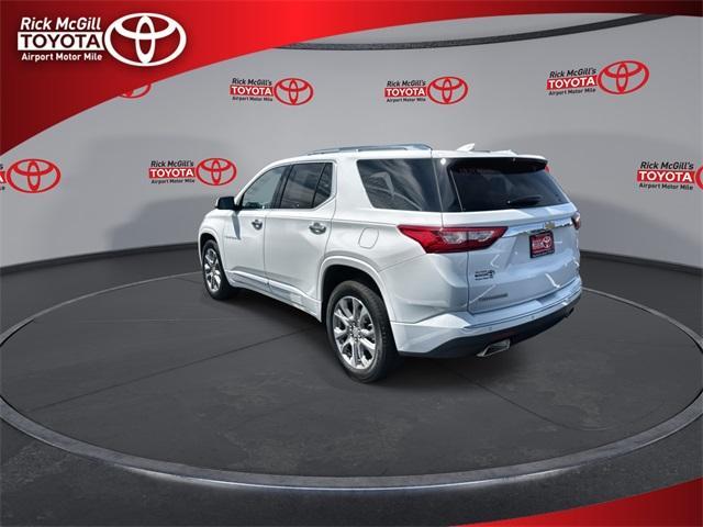 Photo of 2020 Summit White Chevrolet Traverse