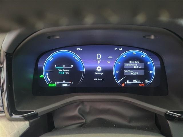 Photo of 2025 Wind Chill Pearl Toyota Camry