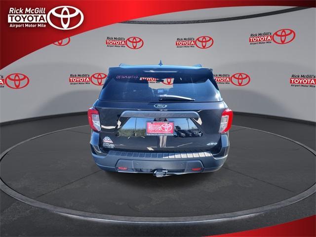 Photo of 2022 Agate Black Metallic Ford Explorer