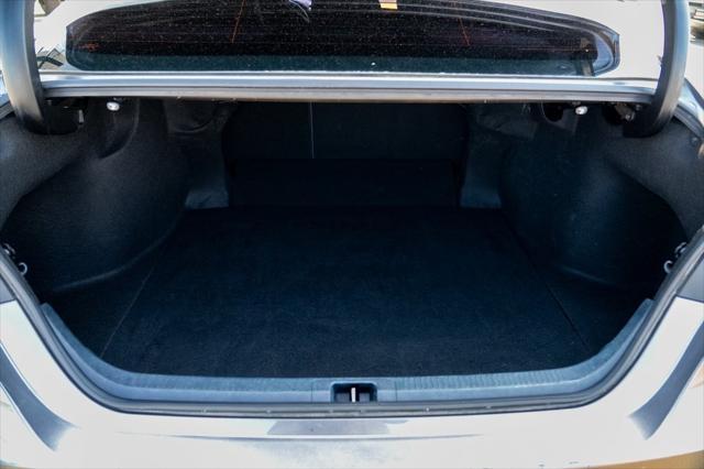 Photo of 2022 Predawn Gray Mica Toyota Camry