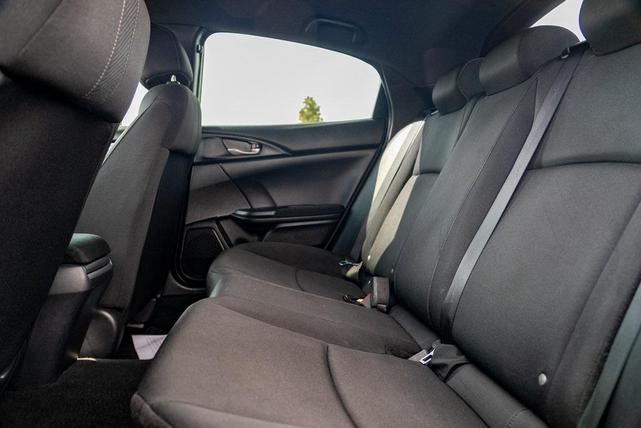Photo of 2017 Sonic Gray Pearl Honda Civic