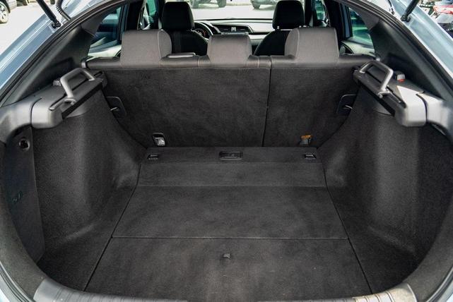 Photo of 2017 Sonic Gray Pearl Honda Civic