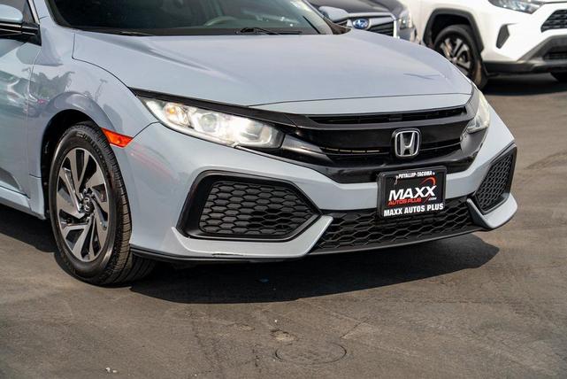 Photo of 2017 Sonic Gray Pearl Honda Civic