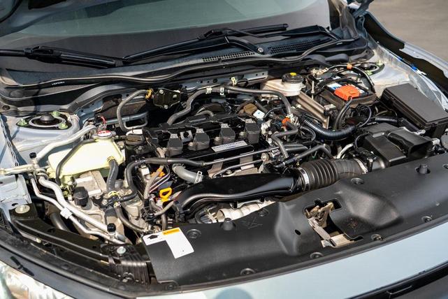 Photo of 2017 Sonic Gray Pearl Honda Civic