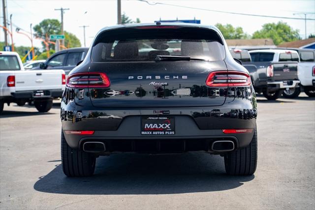 Photo of 2018 Black Porsche Macan