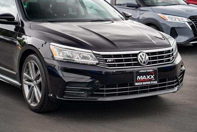 Photo of 2017 Deep Black Volkswagen Passat