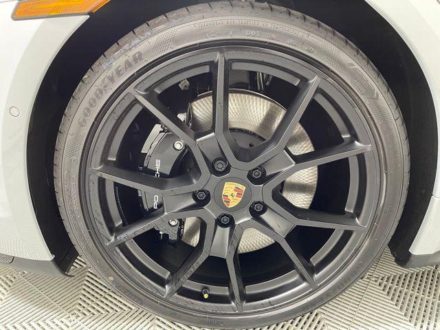 Photo of 2025 Ice Porsche Taycan