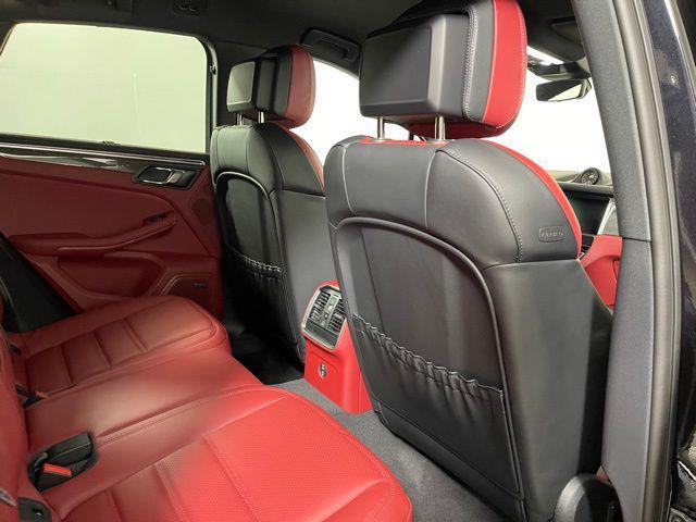 Photo of 2025 Jet Black Porsche Macan