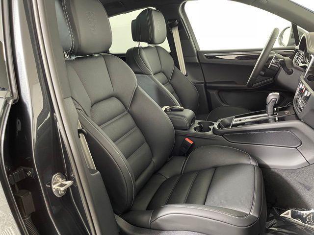Photo of 2025 Gray Porsche Macan