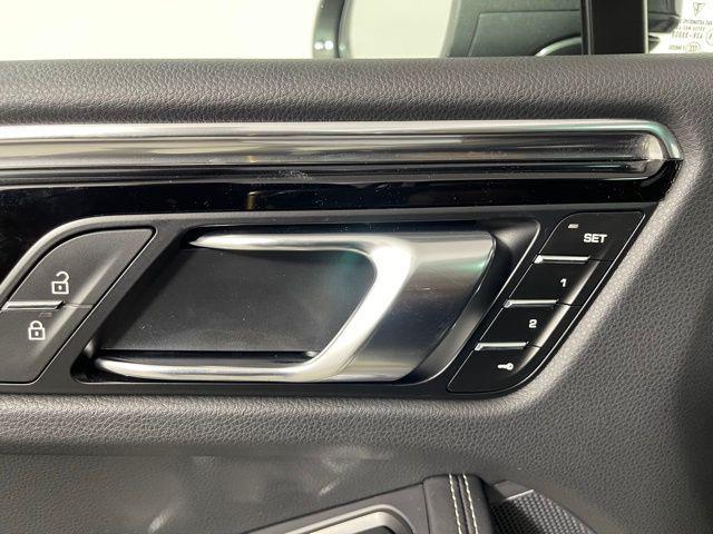 Photo of 2025 Gray Porsche Macan