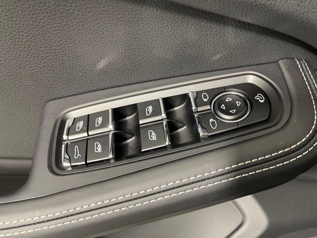 Photo of 2025 Gray Porsche Macan