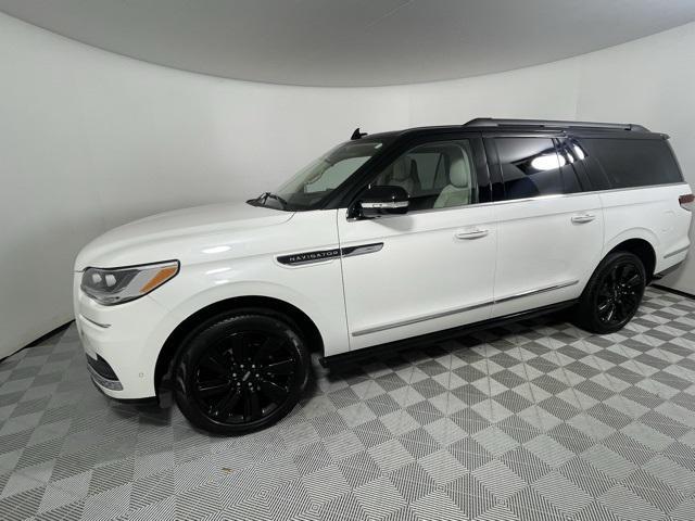 2023 Lincoln Navigator