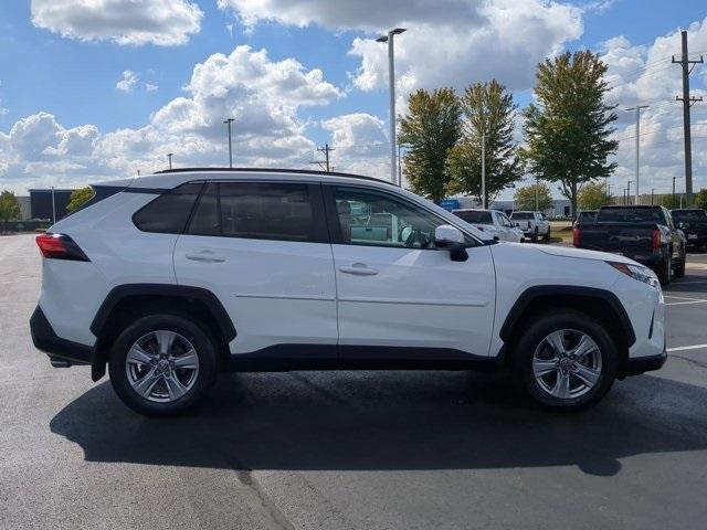 Photo of 2022 White Toyota RAV4