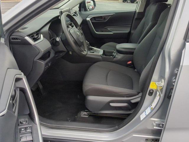 Photo of 2019 Silver Sky Metallic Toyota RAV4 Hybrid